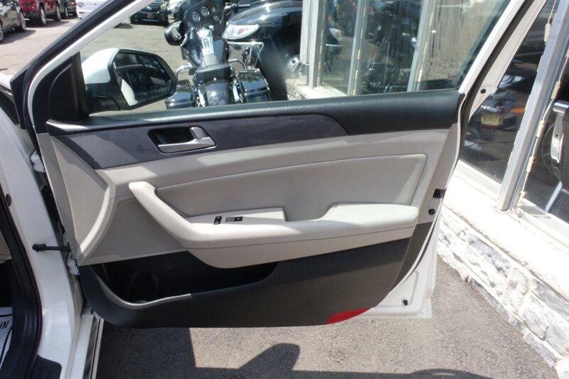 used 2017 Hyundai Sonata Hybrid car, priced at $7,788