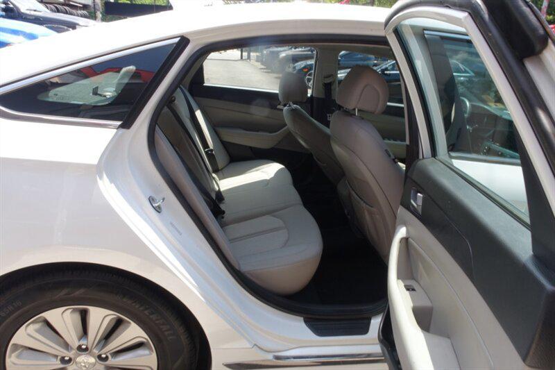 used 2017 Hyundai Sonata Hybrid car, priced at $7,788