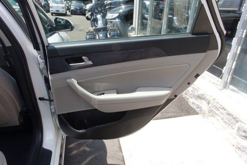 used 2017 Hyundai Sonata Hybrid car, priced at $7,788