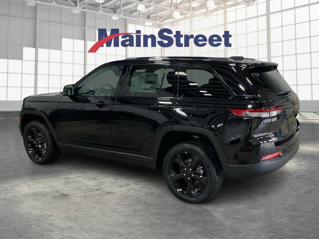 new 2025 Jeep Grand Cherokee car, priced at $45,184