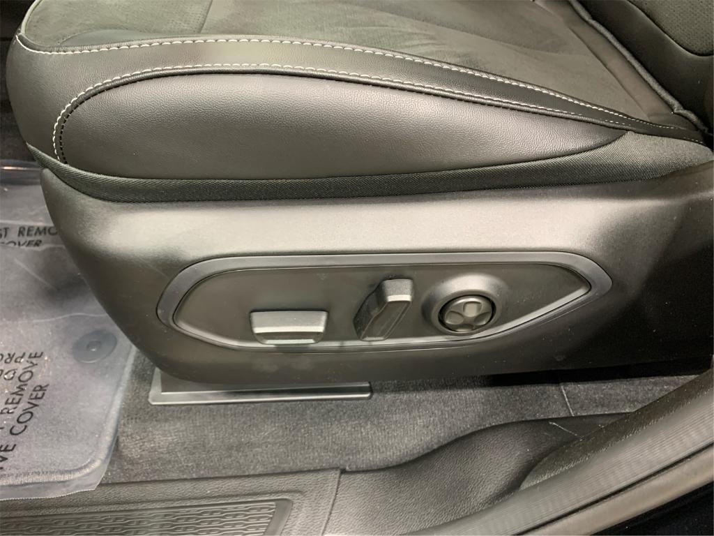 new 2025 Jeep Grand Cherokee car, priced at $45,184