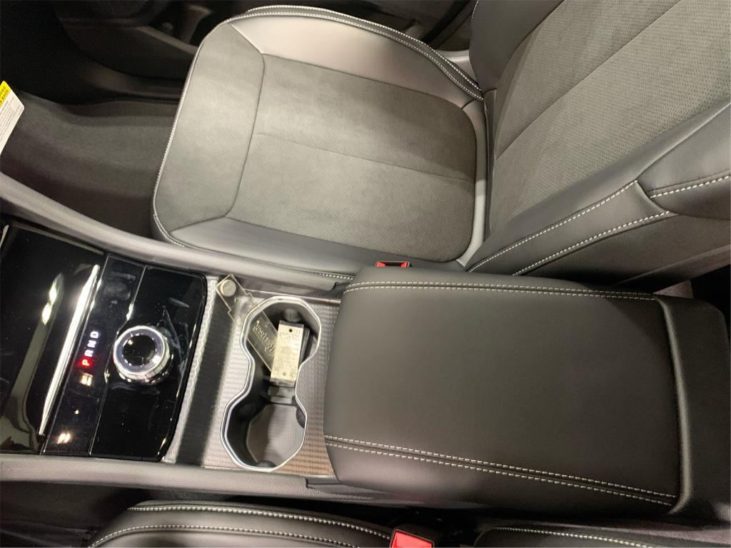 new 2025 Jeep Grand Cherokee car, priced at $45,184