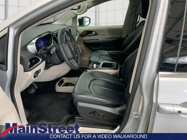 used 2024 Chrysler Pacifica car, priced at $29,393