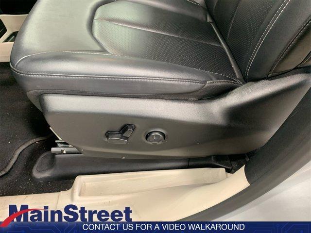 used 2024 Chrysler Pacifica car, priced at $29,393