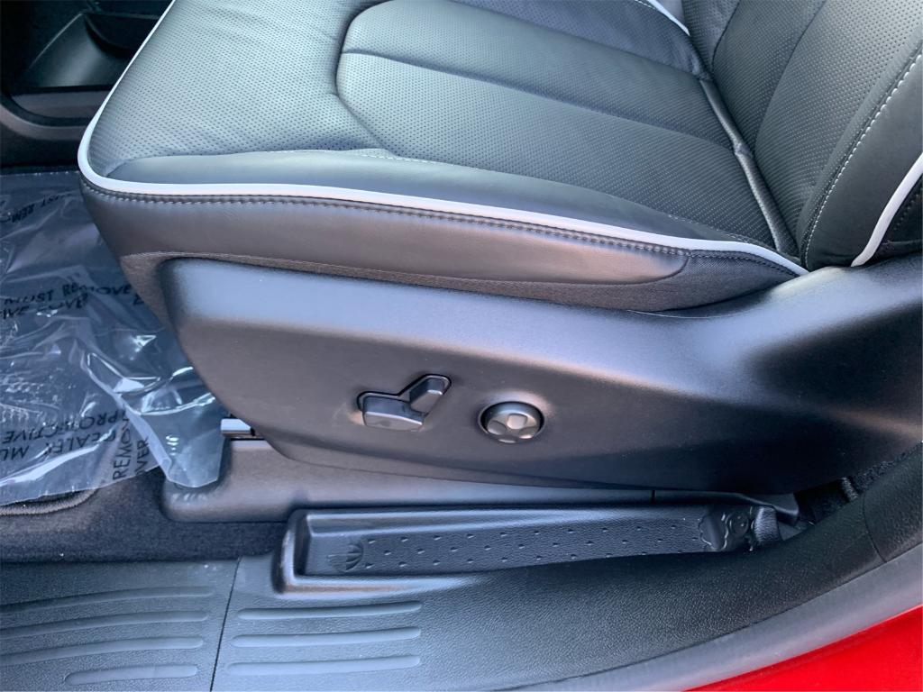 new 2026 Chrysler Pacifica car, priced at $52,651