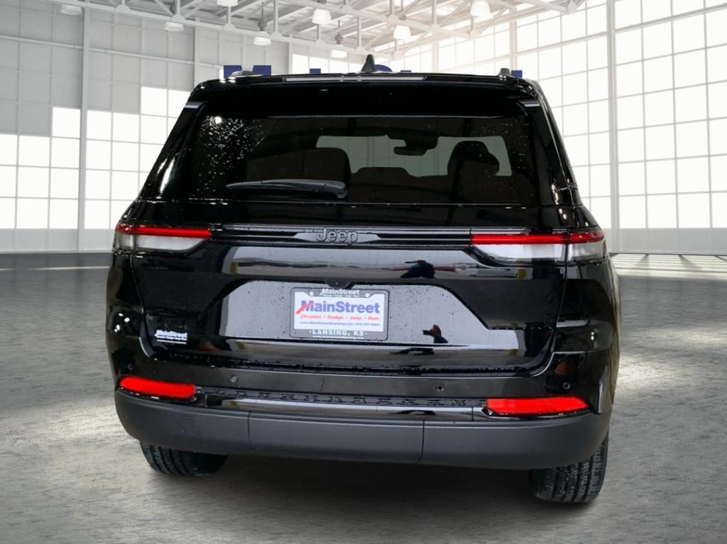 new 2025 Jeep Grand Cherokee car, priced at $42,934