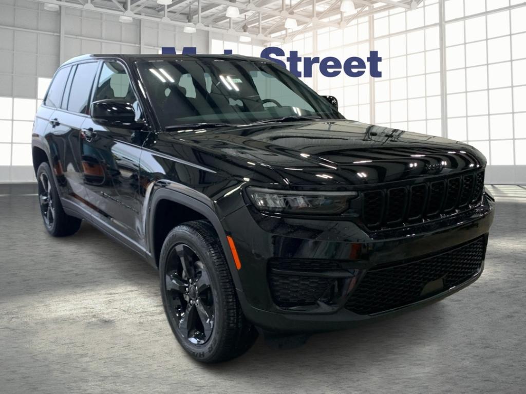new 2025 Jeep Grand Cherokee car, priced at $42,934