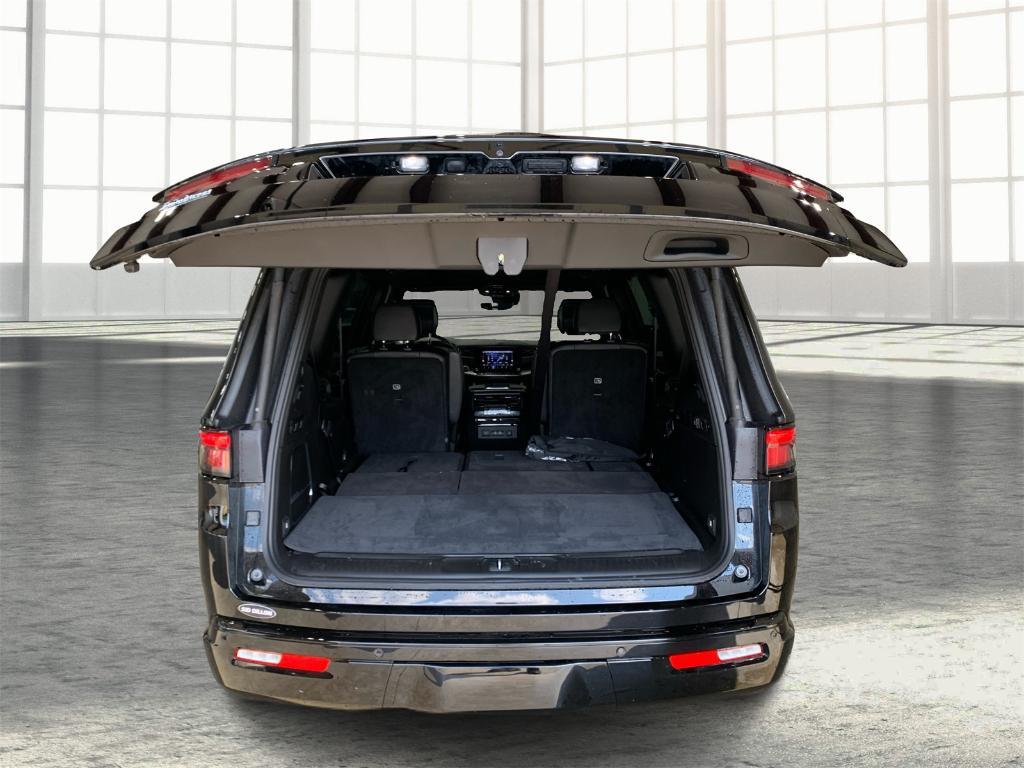 new 2025 Jeep Wagoneer car, priced at $70,582