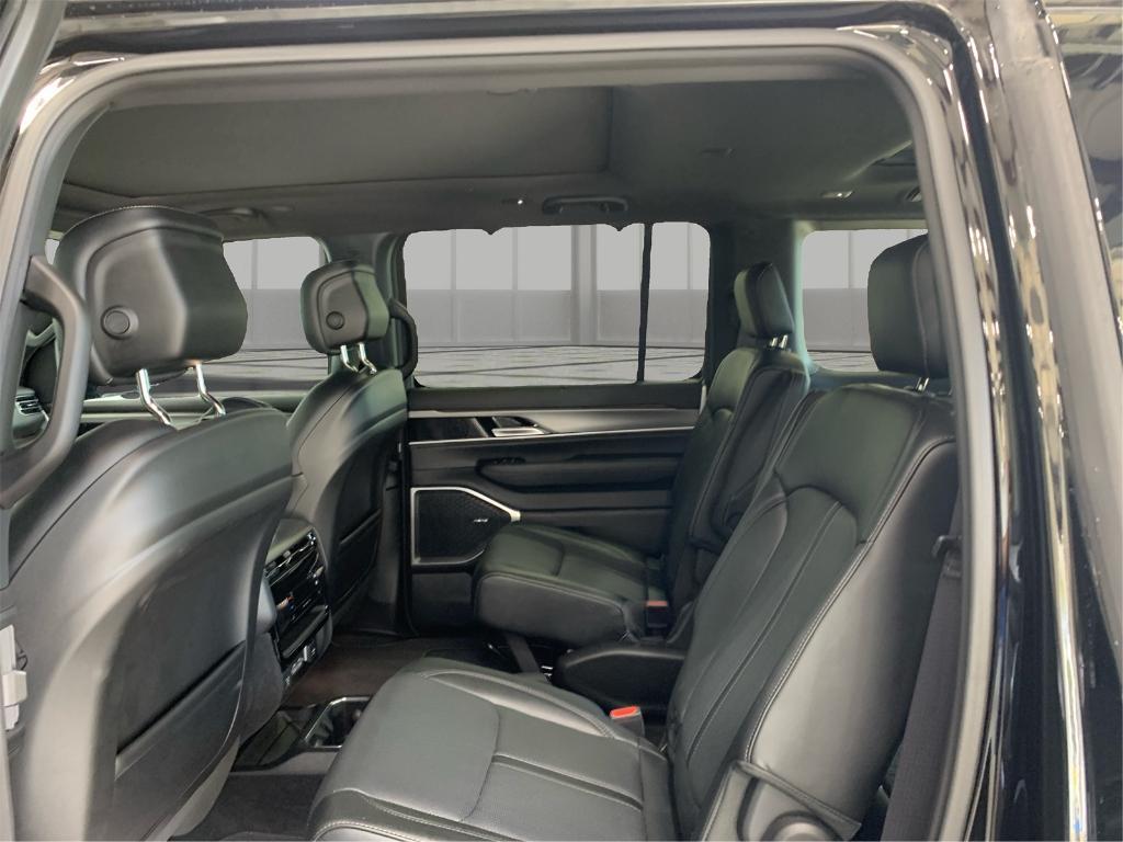 new 2025 Jeep Wagoneer car, priced at $70,582