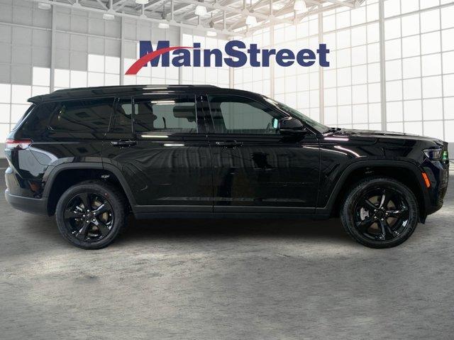 new 2025 Jeep Grand Cherokee L car, priced at $43,019