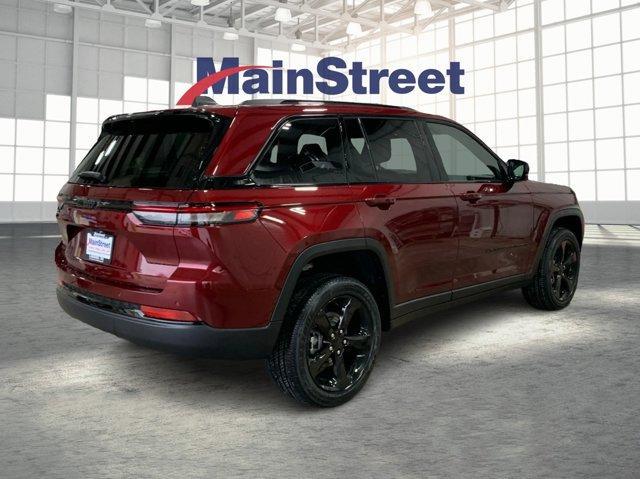 new 2025 Jeep Grand Cherokee car, priced at $45,184