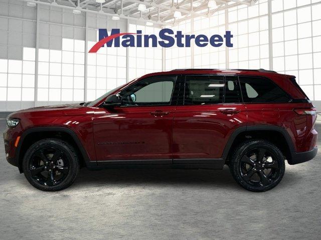 new 2025 Jeep Grand Cherokee car, priced at $45,184