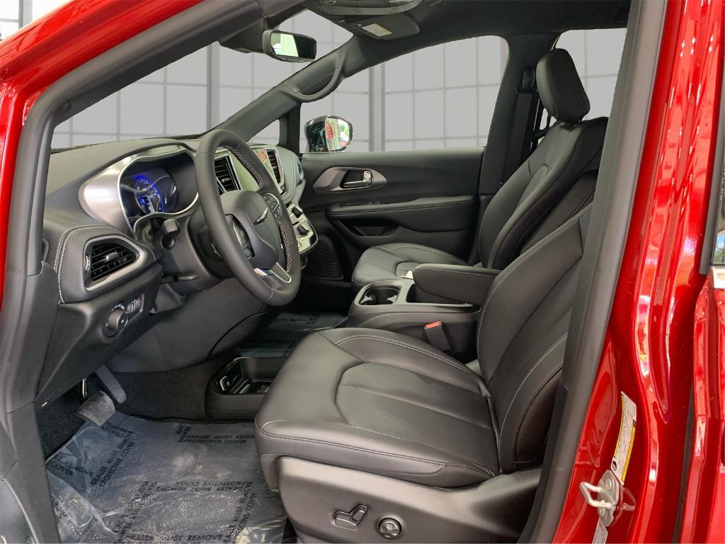 new 2026 Chrysler Pacifica car, priced at $40,638