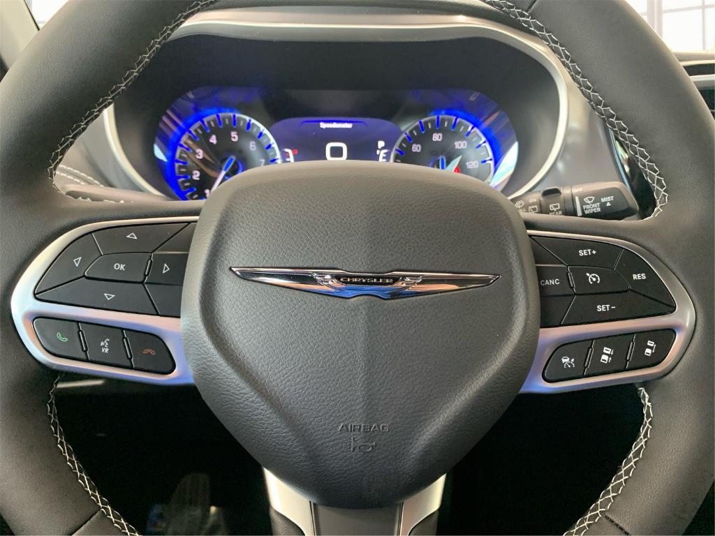 new 2026 Chrysler Pacifica car, priced at $40,638