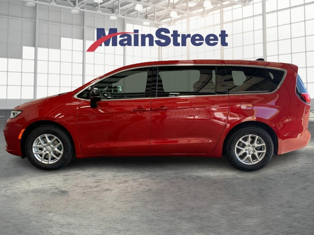 new 2026 Chrysler Pacifica car, priced at $40,638