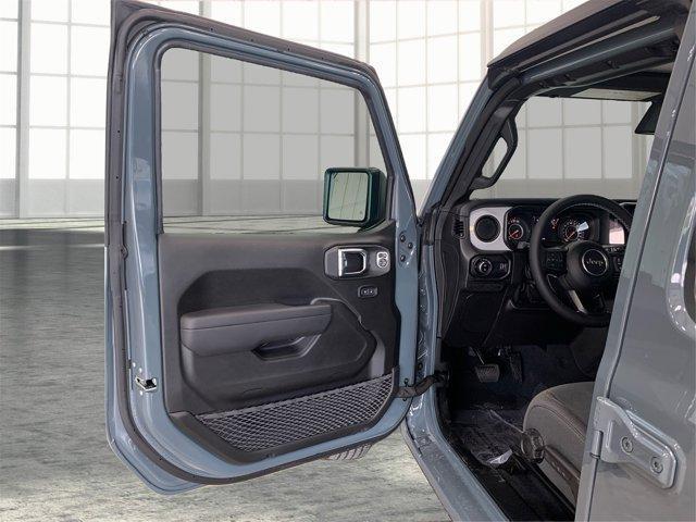new 2025 Jeep Gladiator car, priced at $44,375