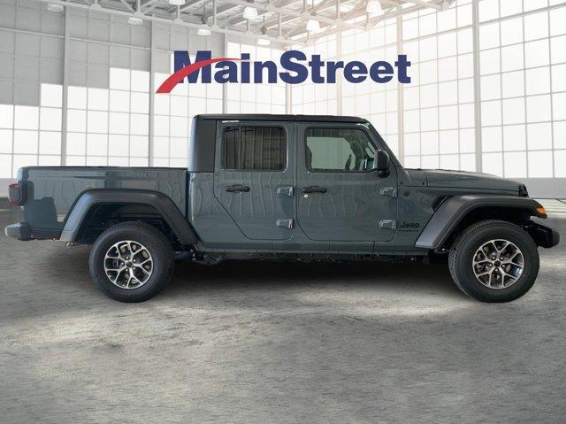 new 2025 Jeep Gladiator car, priced at $44,375