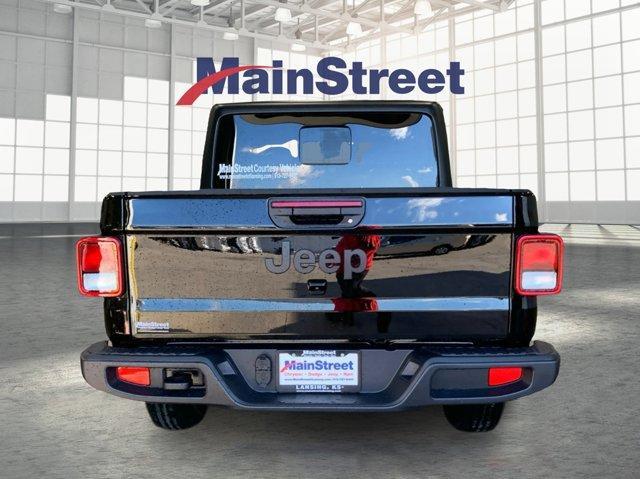 new 2026 Jeep Gladiator car, priced at $47,353