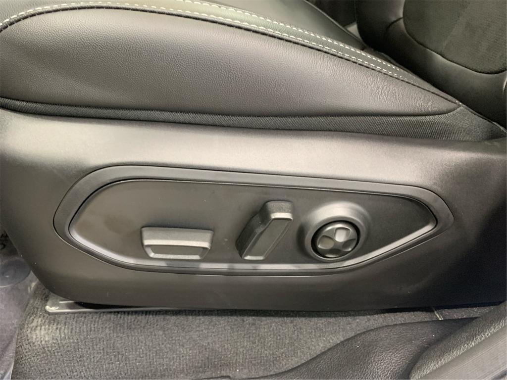 new 2025 Jeep Grand Cherokee L car, priced at $39,983