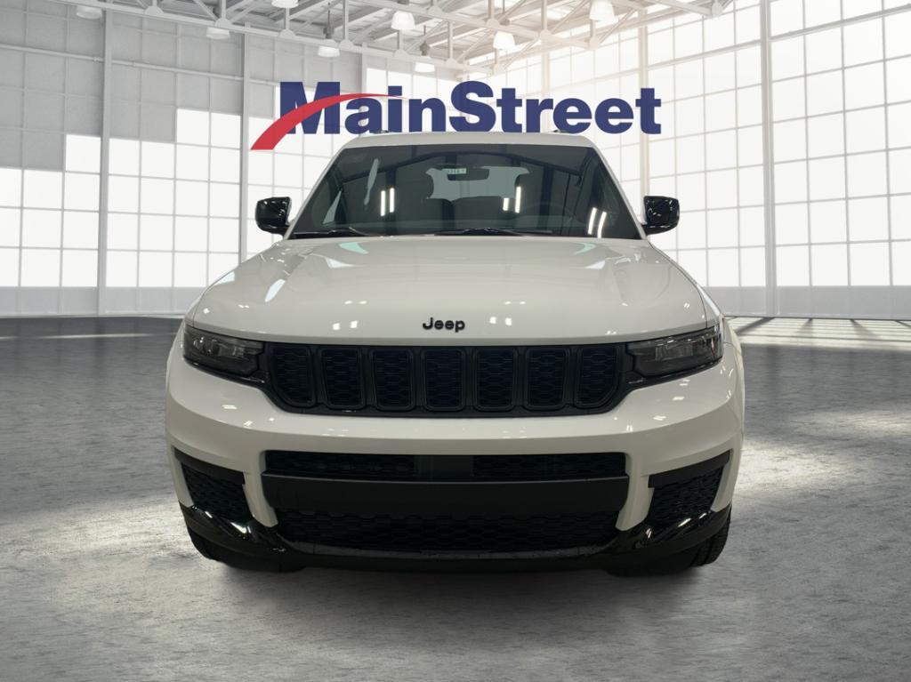 new 2025 Jeep Grand Cherokee L car, priced at $39,983