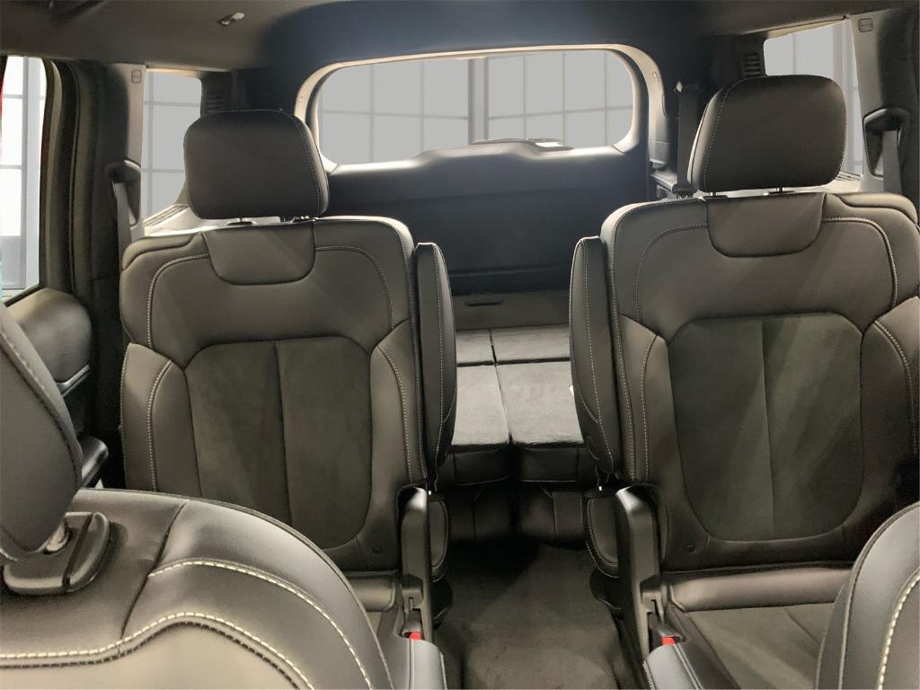 new 2025 Jeep Grand Cherokee L car, priced at $39,983