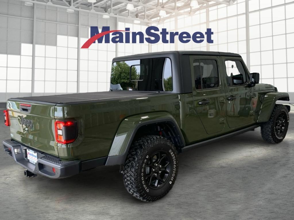 used 2024 Jeep Gladiator car, priced at $38,019