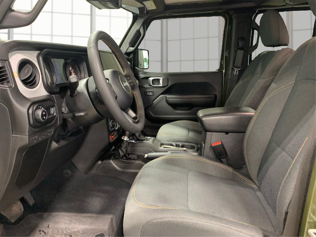 used 2024 Jeep Gladiator car, priced at $38,019