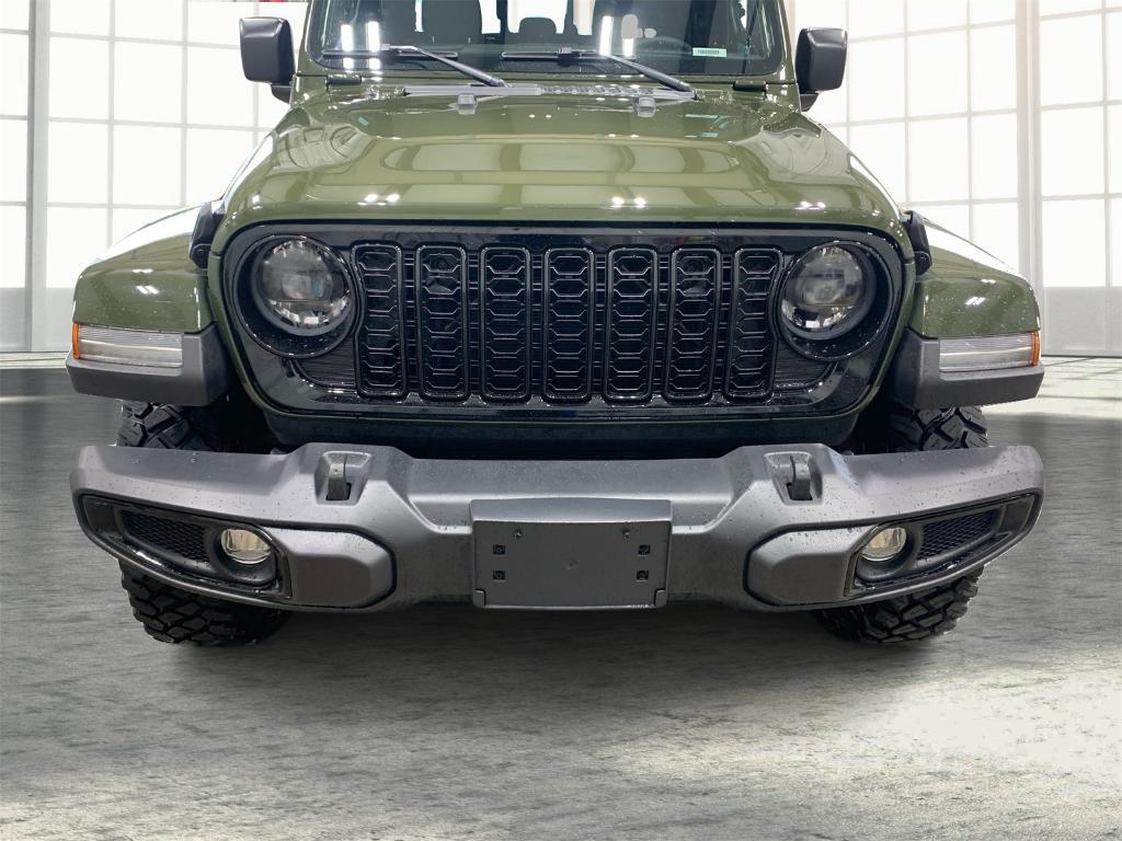 used 2024 Jeep Gladiator car, priced at $38,019