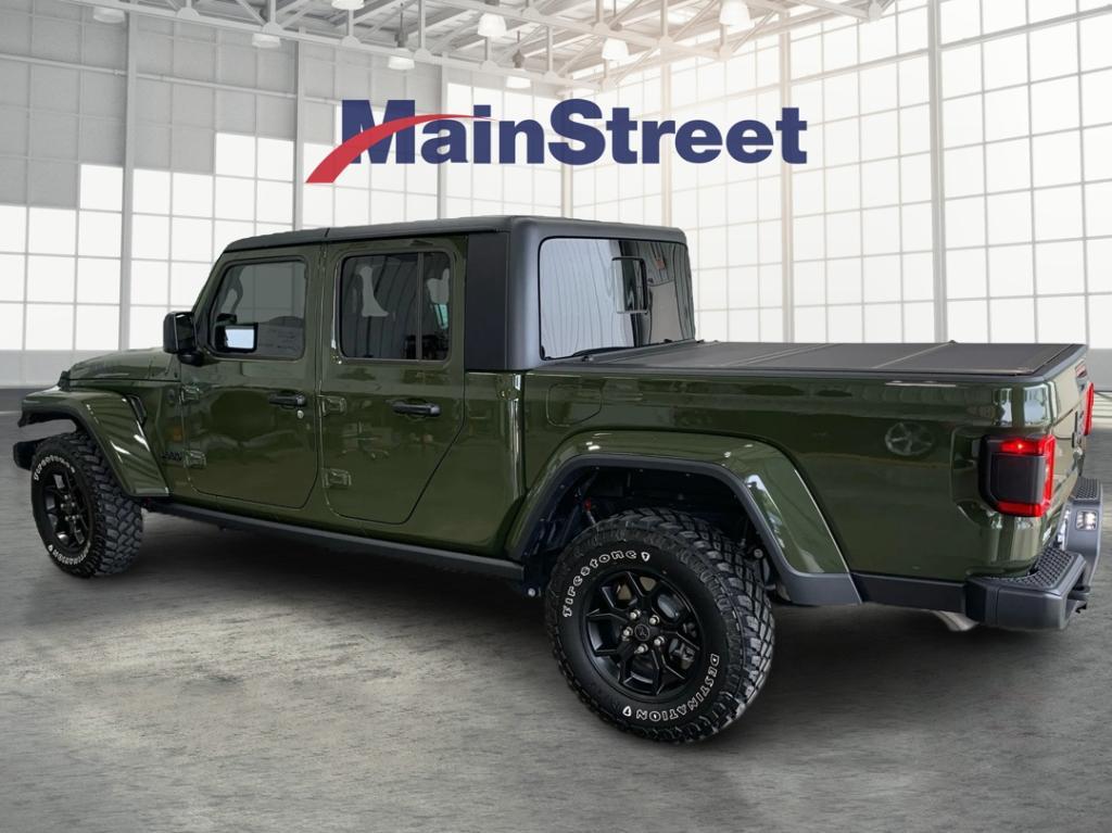used 2024 Jeep Gladiator car, priced at $38,019