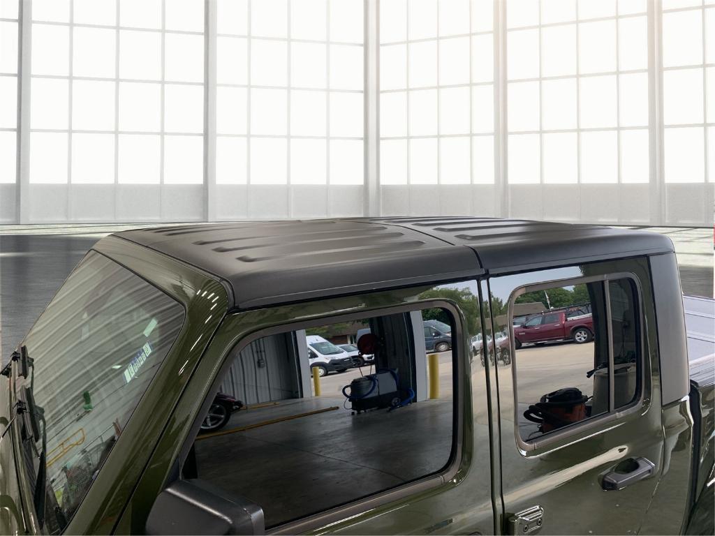 used 2024 Jeep Gladiator car, priced at $38,019