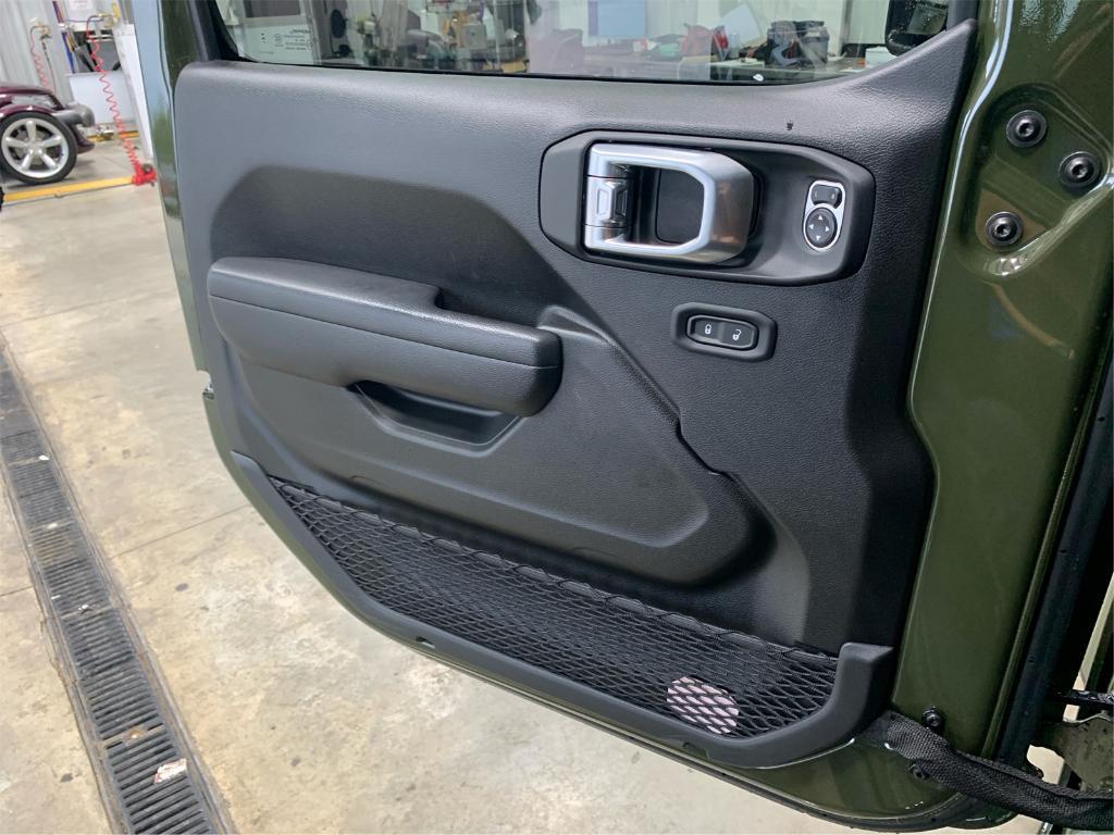 used 2024 Jeep Gladiator car, priced at $38,019