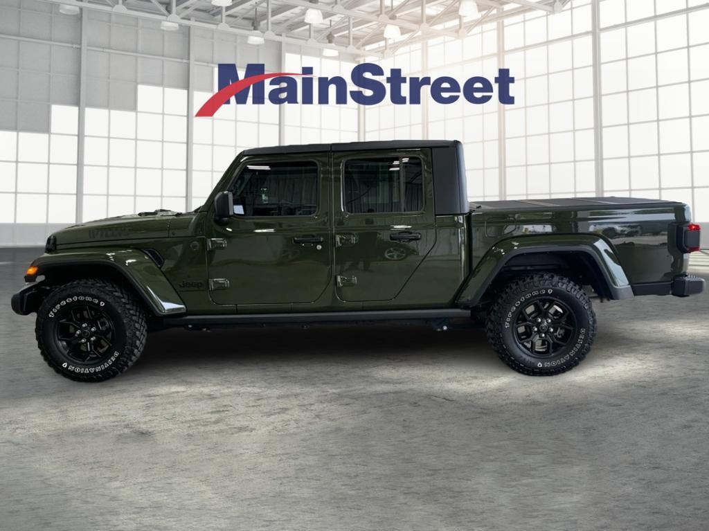 used 2024 Jeep Gladiator car, priced at $38,019