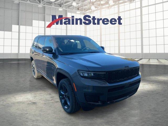 new 2025 Jeep Grand Cherokee L car, priced at $41,800