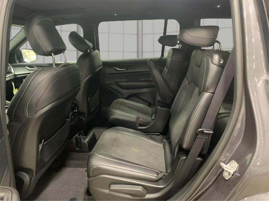 new 2025 Jeep Grand Cherokee L car, priced at $43,019