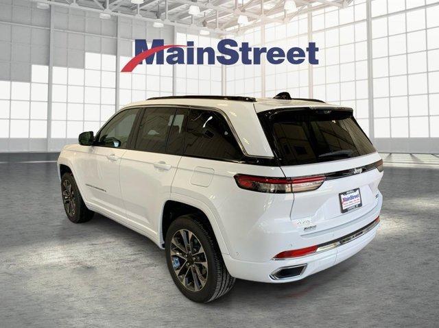 new 2025 Jeep Grand Cherokee car, priced at $59,750