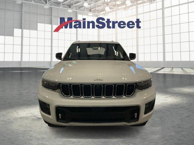 new 2025 Jeep Grand Cherokee car, priced at $59,750