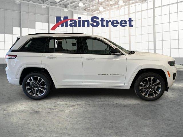 new 2025 Jeep Grand Cherokee car, priced at $59,750