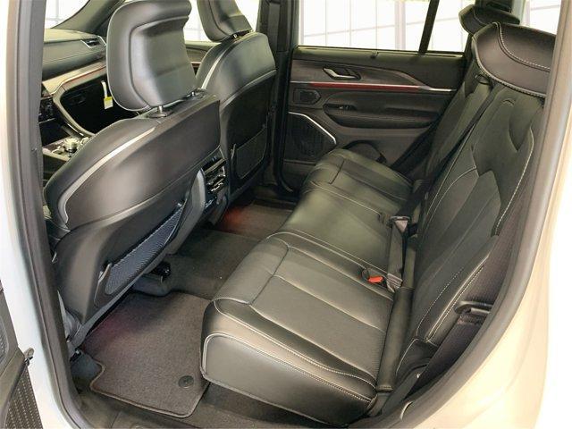 new 2025 Jeep Grand Cherokee car, priced at $59,750