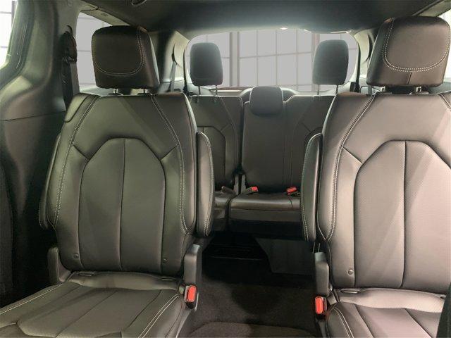new 2025 Chrysler Pacifica car, priced at $38,724