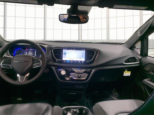 new 2025 Chrysler Pacifica car, priced at $38,724