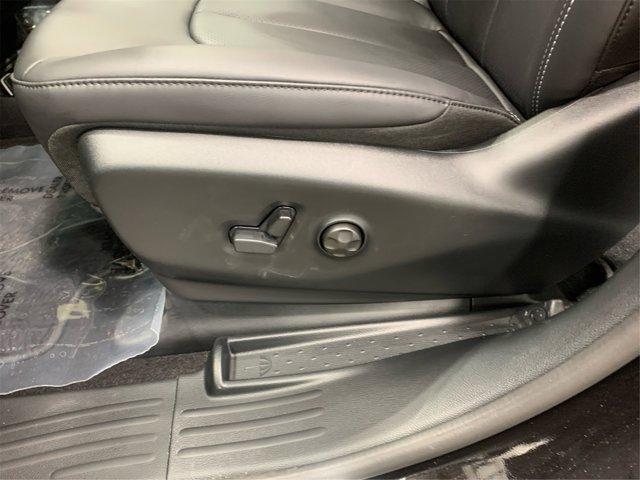 new 2025 Chrysler Pacifica car, priced at $38,724