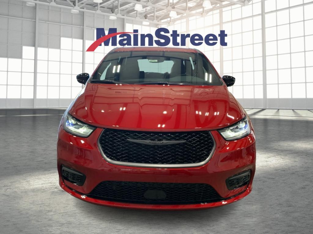 new 2026 Chrysler Pacifica car, priced at $45,163