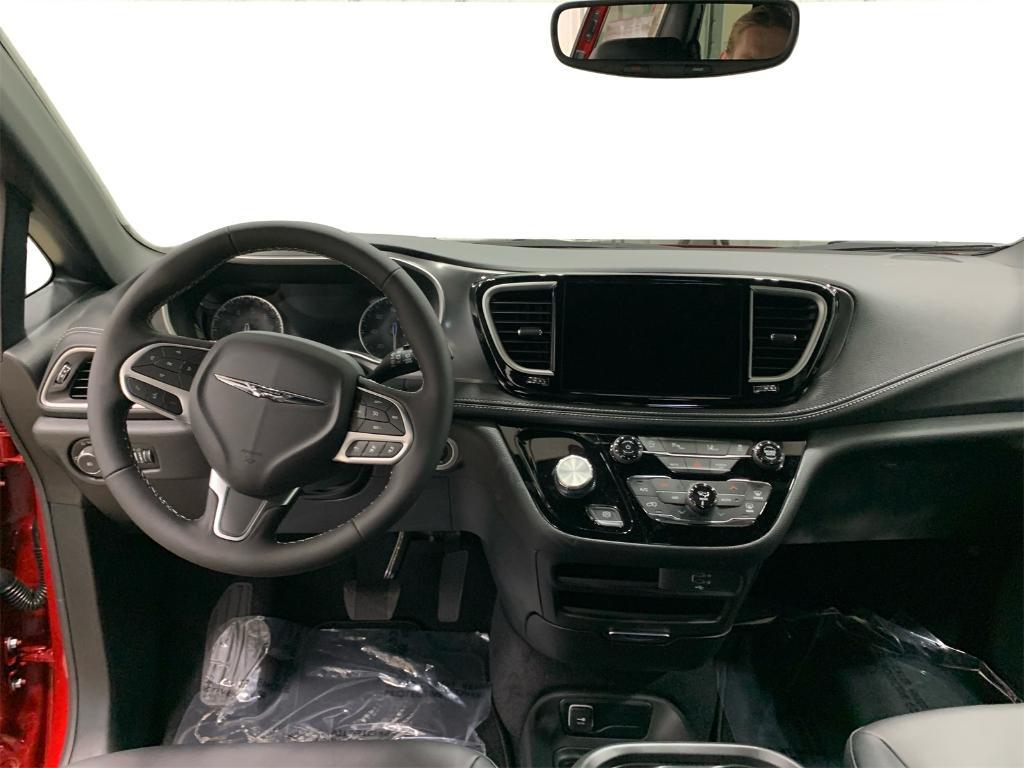 new 2026 Chrysler Pacifica car, priced at $45,163