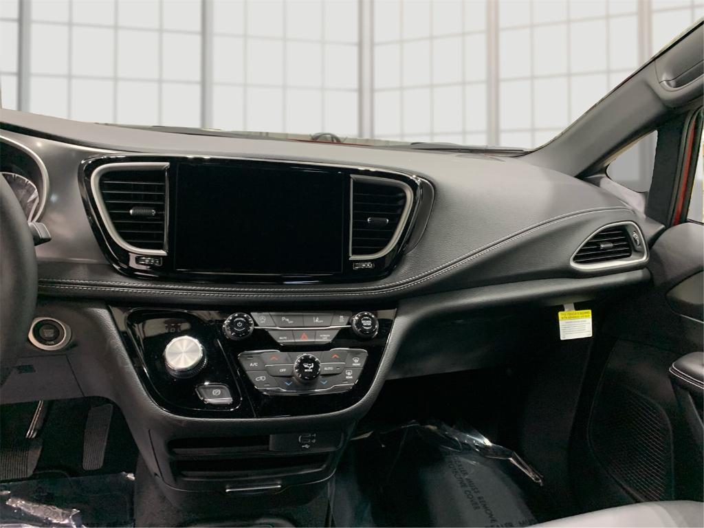 new 2026 Chrysler Pacifica car, priced at $45,163