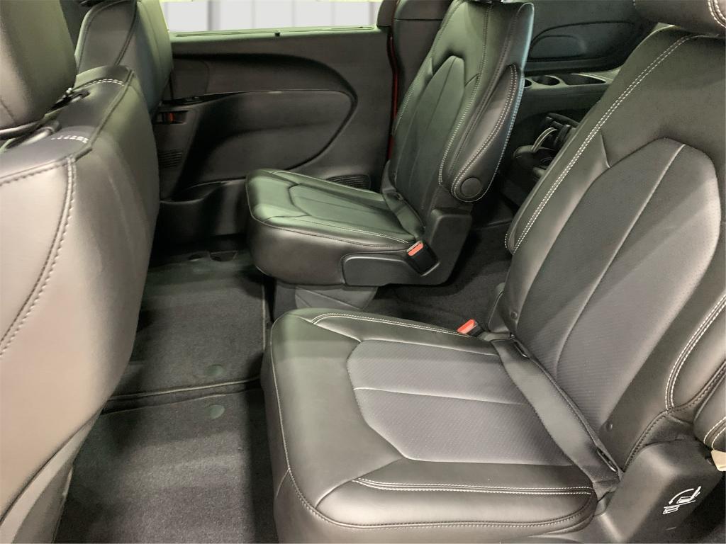new 2026 Chrysler Pacifica car, priced at $45,163