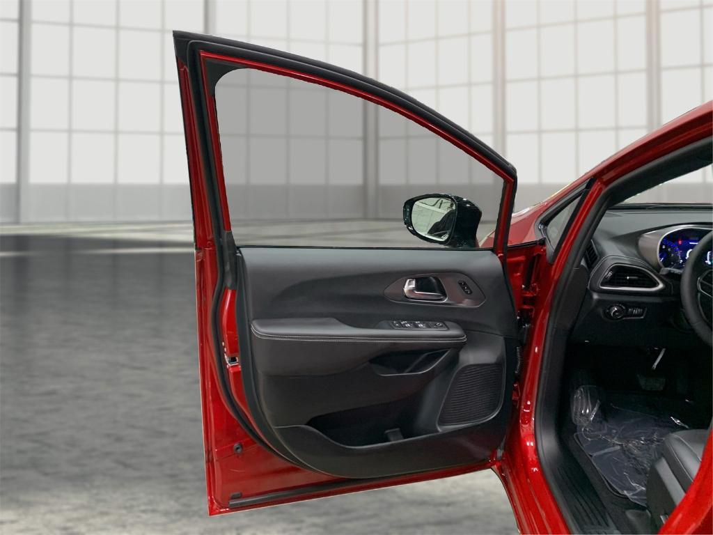 new 2026 Chrysler Pacifica car, priced at $45,163