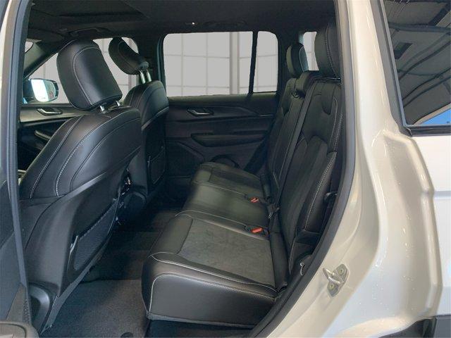 new 2025 Jeep Grand Cherokee car, priced at $42,398