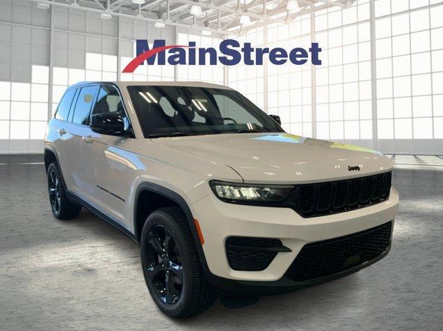 new 2025 Jeep Grand Cherokee car, priced at $42,398