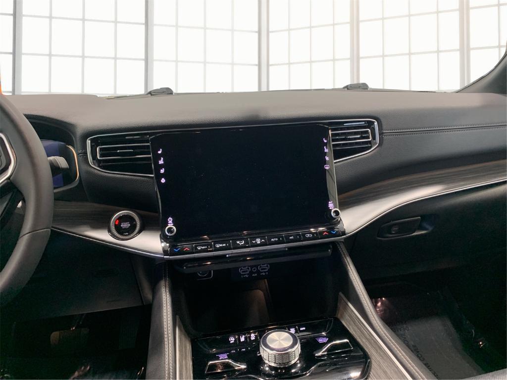 used 2024 Jeep Wagoneer L car, priced at $52,242