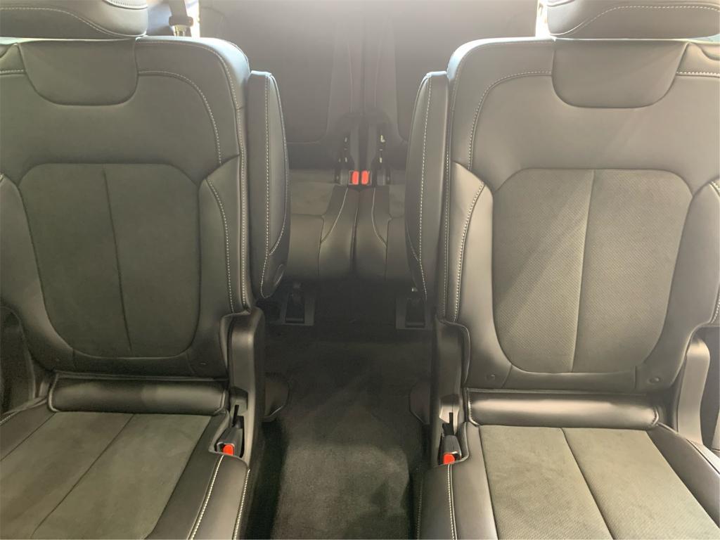 new 2025 Jeep Grand Cherokee L car, priced at $43,019